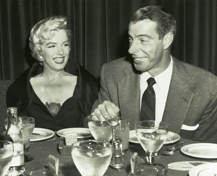 Framed Print : Marilyn Monroe and Joe DiMaggio