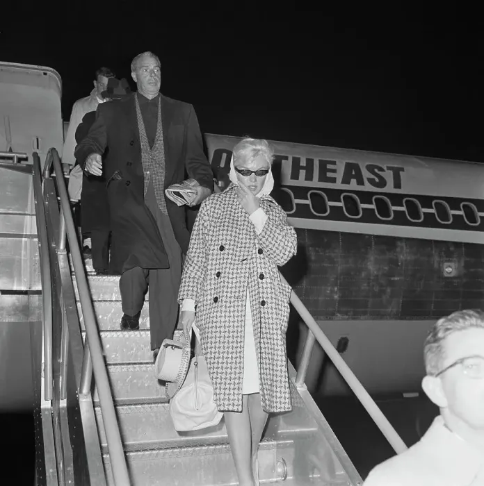 Framed Print : Marilyn Monroe and Joe DiMaggio Leaving Airplane Framed Print : Marilyn Monroe and Joe DiMaggio Leaving Airplane