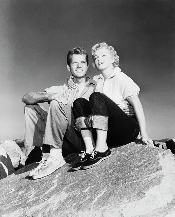 Framed Print : Marilyn Monroe and Keith Andes Framed Print : Marilyn Monroe and Keith Andes