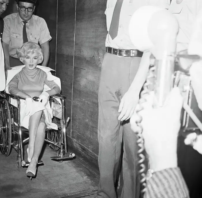 Framed Print : Marilyn Monroe Leaves Hospital Framed Print : Marilyn Monroe Leaves Hospital