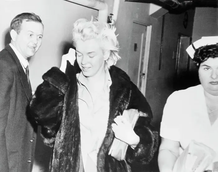 Framed Print : Marilyn Monroe Leaving Hospital Framed Print : Marilyn Monroe Leaving Hospital