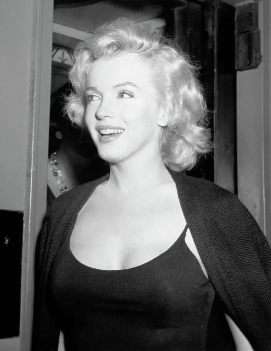 Framed Print : Marilyn Monroe During Press Conference Framed Print : Marilyn Monroe During Press Conference