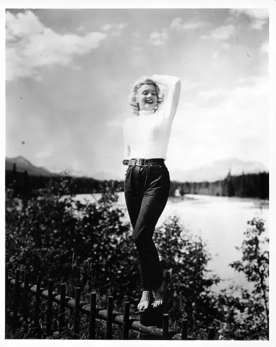 Framed Print : Marilyn Monroe In River Of No Return