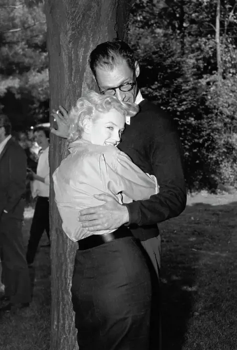 Framed Print : Marilyn Monroe Snuggles Against Arthur Miller Framed Print : Marilyn Monroe Snuggles Against Arthur Miller