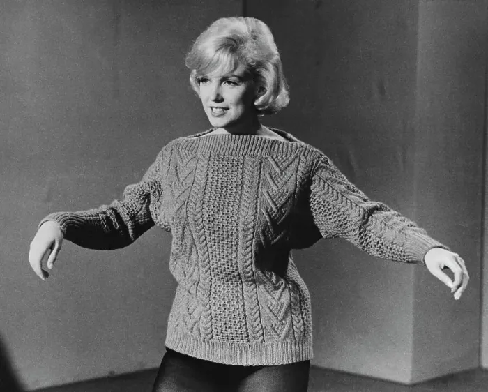 Framed Print : Marilyn Monroe Wearing Sweater and Making a Dance Step Framed Print : Marilyn Monroe Wearing Sweater and Making a Dance Step