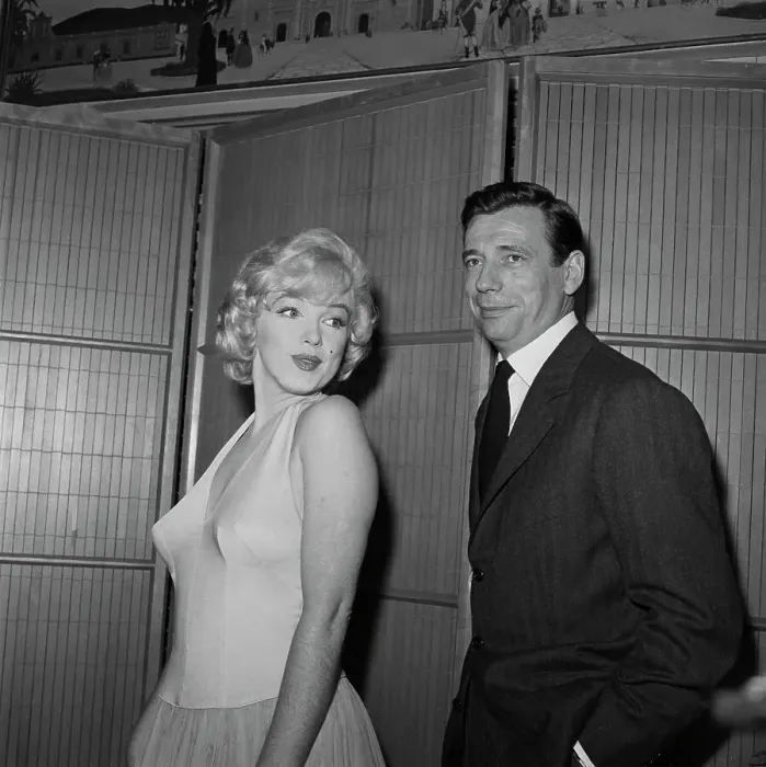 Framed Print : Marilyn Monroe and Yves Montand Framed Print : Marilyn Monroe and Yves Montand