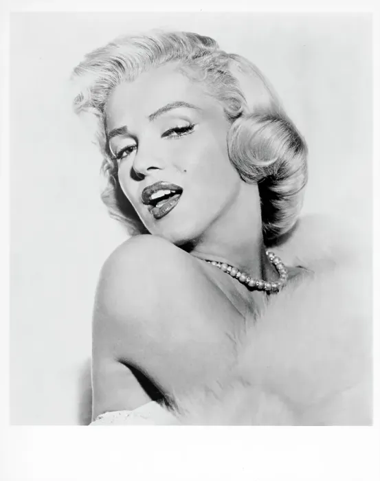 Framed Print : Marilyn Portrait Framed Print : Marilyn Portrait