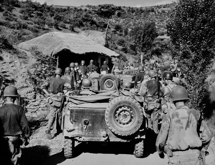 Framed Print : US Marines In South Korea, 1950 Framed Print : US Marines In South Korea, 1950