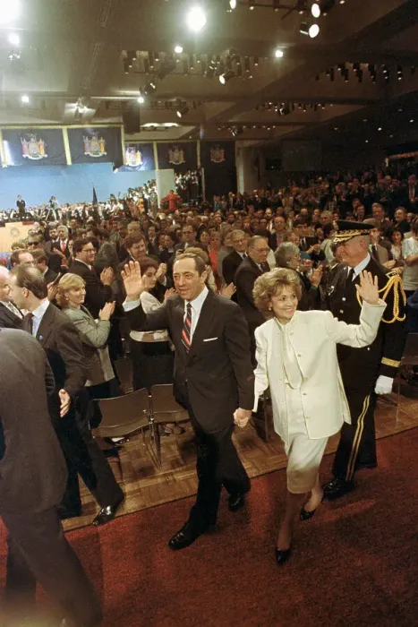 Framed Print : Mario Cuomo and Matilda Waving at Inauguration