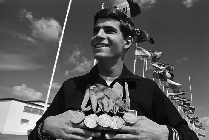 Framed Print : Mark Spitz Displaying Five Gold Medals Framed Print : Mark Spitz Displaying Five Gold Medals