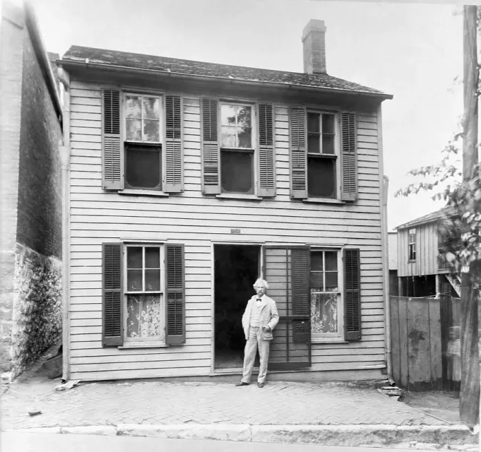 Framed Print : Mark Twain Visiting His Home Framed Print : Mark Twain Visiting His Home