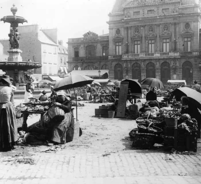 Framed Print : Market Stalls Framed Print : Market Stalls