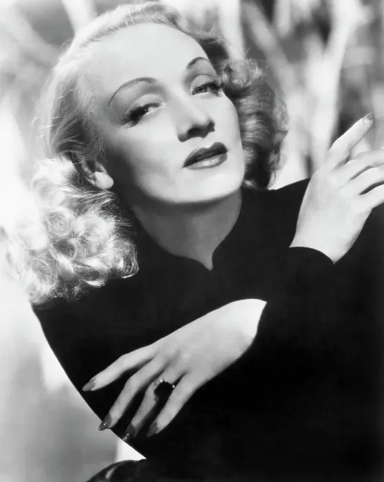 Framed Print : Marlene Dietrich Framed Print : Marlene Dietrich
