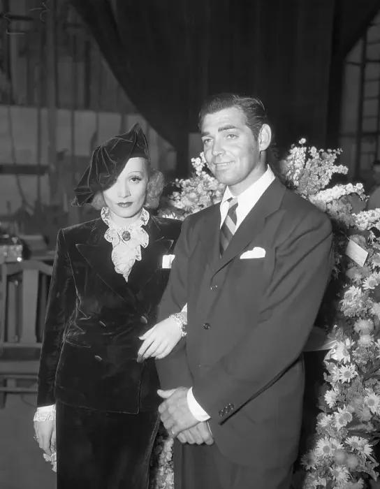 Framed Print : Marlene Dietrich And Clark Gable Framed Print : Marlene Dietrich And Clark Gable