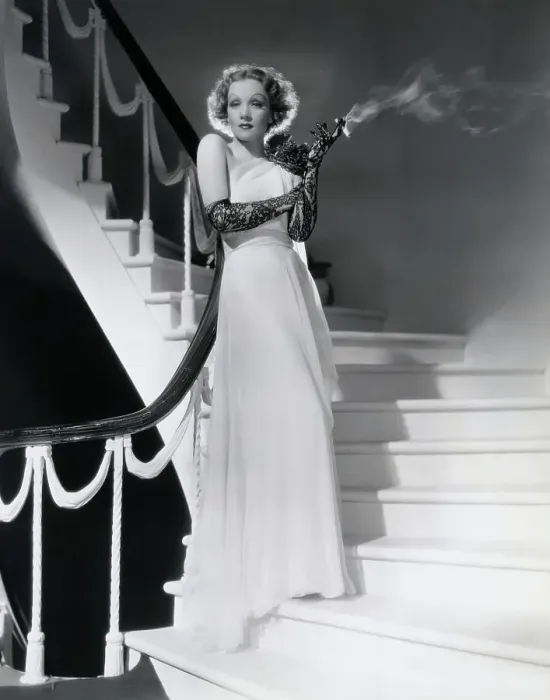 Framed Print : Marlene Dietrich Smoking on Staircase Framed Print : Marlene Dietrich Smoking on Staircase