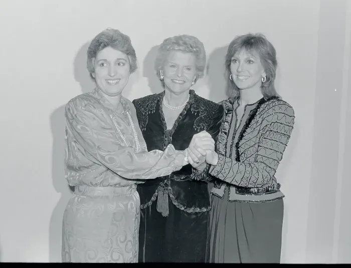 Framed Print : Marlo Thomas Joining Hands with Betty Ford and Eleanor Smeal Framed Print : Marlo Thomas Joining Hands with Betty Ford and Eleanor Smeal