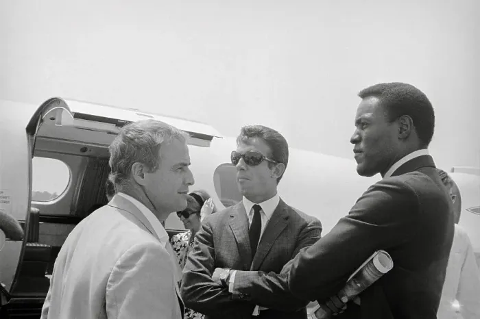 Framed Print : Marlon Brando with Anthony Franciosa and Rafer Johnson