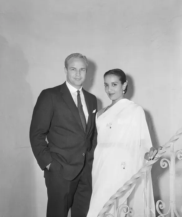 Framed Print : Marlon Brando And New Wife, Indian Actre Framed Print : Marlon Brando And New Wife, Indian Actre