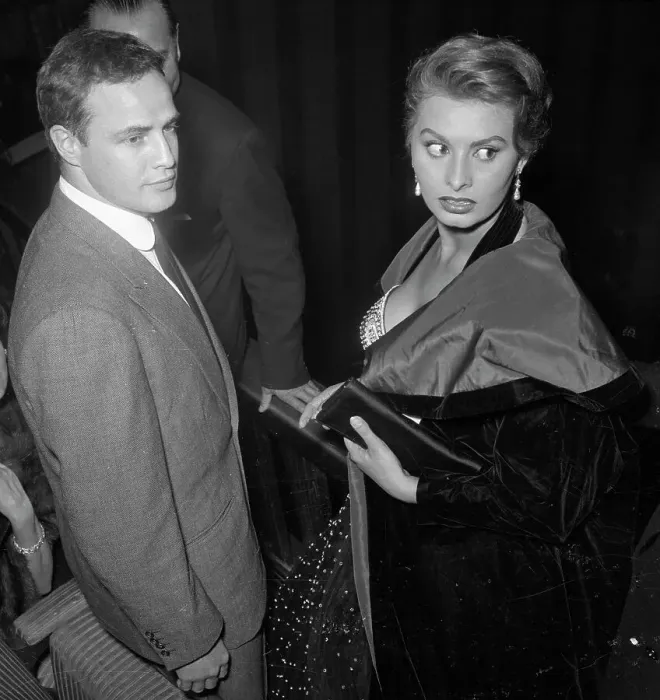 Framed Print : Marlon Brando with Sophia Loren Framed Print : Marlon Brando with Sophia Loren