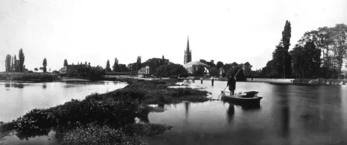 Framed Print : Marlow On Thames Framed Print : Marlow On Thames