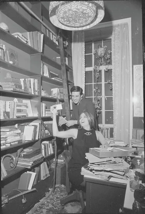Framed Print : Marta and Jerry Orbach in Their Home Study