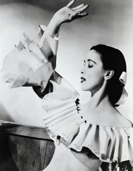 Framed Print : Martha Graham in Appalachian Spring Framed Print : Martha Graham in Appalachian Spring