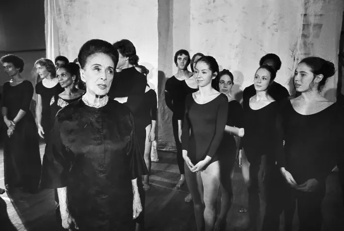 Framed Print : Martha Graham with Dance Company Members Framed Print : Martha Graham with Dance Company Members
