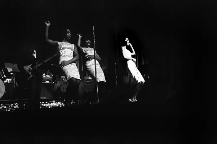 Framed Print : Martha And The Vandellas At The Apollo Framed Print : Martha And The Vandellas At The Apollo