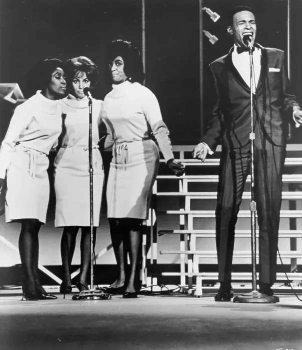 Framed Print : Martha & The Vandellas With Marvin Gaye At TAMI Show Framed Print : Martha & The Vandellas With Marvin Gaye At TAMI Show