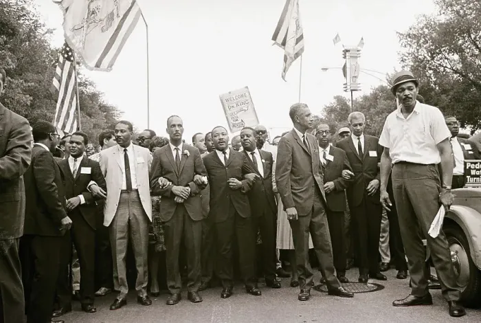 Framed Print : Martin Luther King Forming a Human Chain Framed Print : Martin Luther King Forming a Human Chain