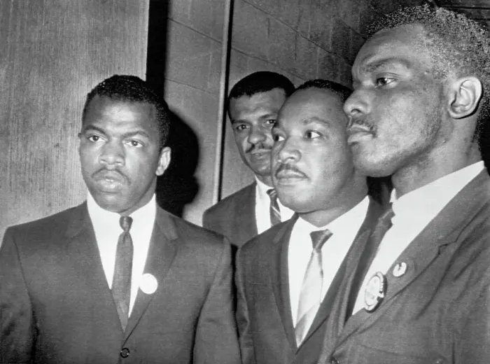 Framed Print : Martin Luther King Jr, with John Lewis & Lester McKinnie, at Fisk University Framed Print : Martin Luther King Jr, with John Lewis & Lester McKinnie, at Fisk University