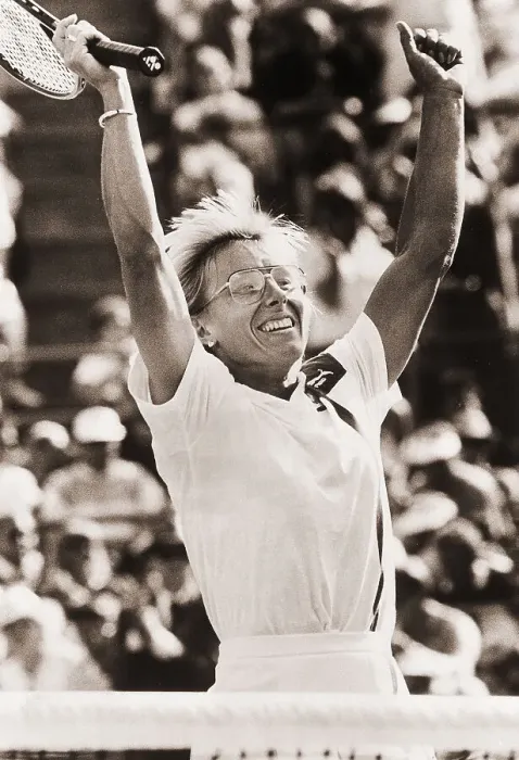 Framed Print : Martina Navratilova Throws Arms Up in Victory Framed Print : Martina Navratilova Throws Arms Up in Victory