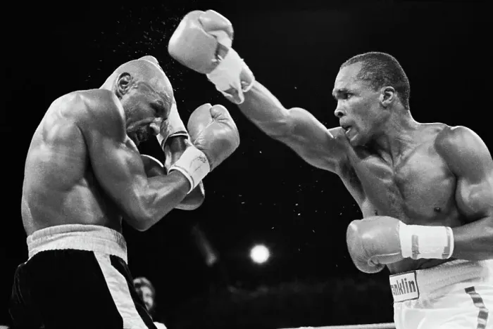 Framed Print : Marvin Hagler Ducking Punch from Sugar Ray Leonard Framed Print : Marvin Hagler Ducking Punch from Sugar Ray Leonard