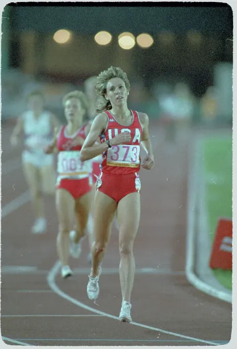 Framed Print : Mary Decker Running in Olympic Heat Framed Print : Mary Decker Running in Olympic Heat