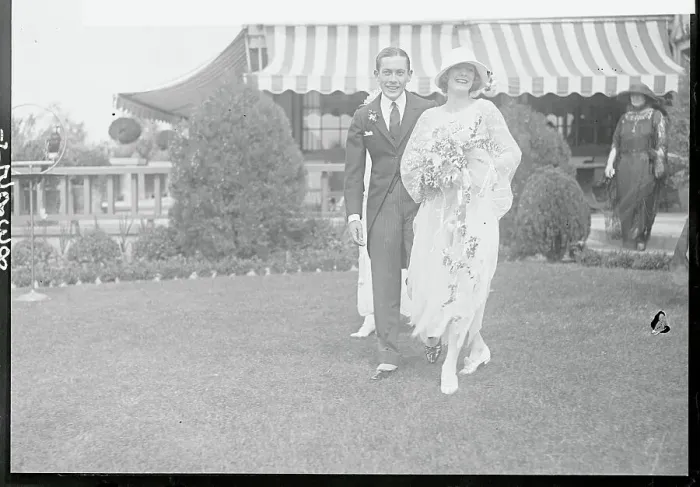 Framed Print : Mary and Jack Pickford After Being Married Framed Print : Mary and Jack Pickford After Being Married