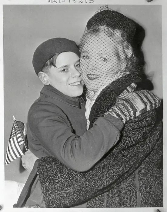 Framed Print : Mary Pickford Embraces her Son Clement Framed Print : Mary Pickford Embraces her Son Clement