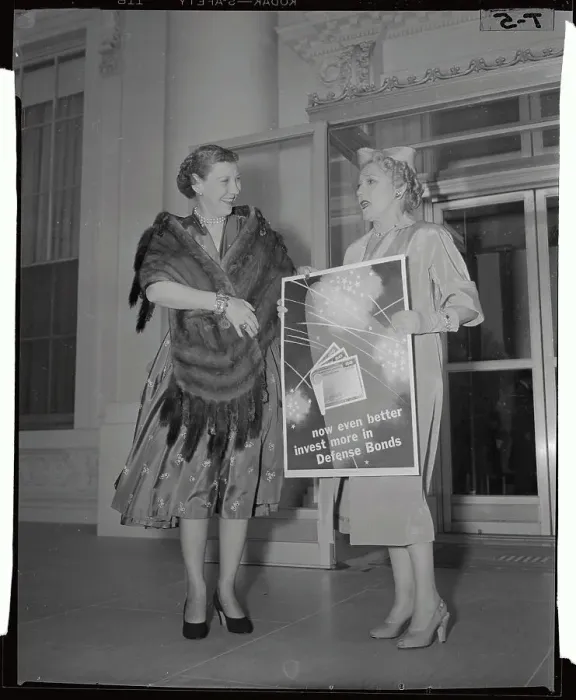 Framed Print : Mary Pickford with Poster Framed Print : Mary Pickford with Poster
