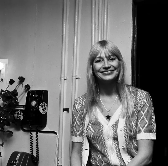 Framed Print : Mary Travers Of Peter Paul And Mary Framed Print : Mary Travers Of Peter Paul And Mary