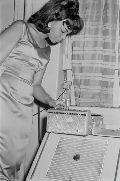 Framed Print : Mary Wells Backstage At The Apollo Framed Print : Mary Wells Backstage At The Apollo