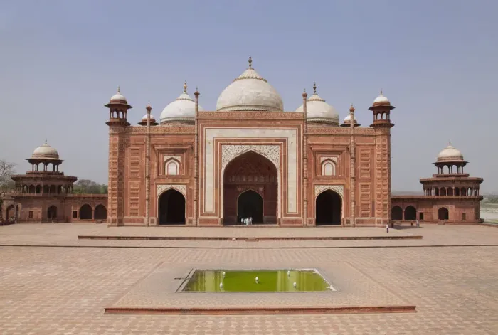 Framed Print : Masjid mosque in the Taj Mahal Framed Print : Masjid mosque in the Taj Mahal