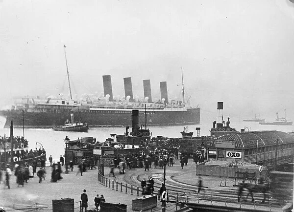 Mauretania leaves Liverpool on her maiden voyage to Queenstown, New Zealand and New York