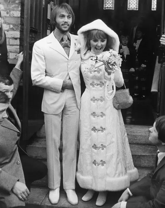 Framed Print : Maurice Gibb and Lulu After Their Wedding Framed Print : Maurice Gibb and Lulu After Their Wedding