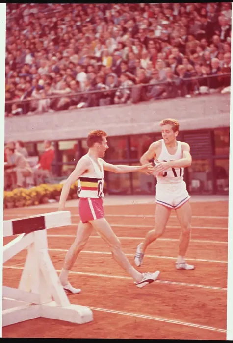Framed Print : Maurice Herriot and Opponent Shakiong Hands Framed Print : Maurice Herriot and Opponent Shakiong Hands