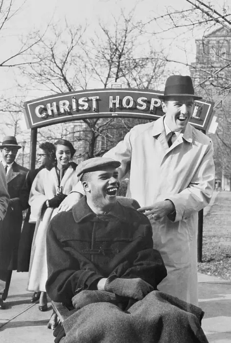 Framed Print : Maurice Stokes and Jack Twyman Leaving Hospital Framed Print : Maurice Stokes and Jack Twyman Leaving Hospital
