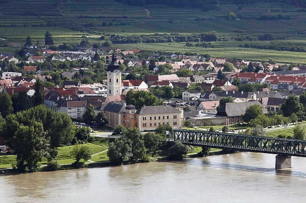 Mautern an der Donau, Danube river, Wachau valley, Waldviertel region, Lower Austria, Austria, Europe