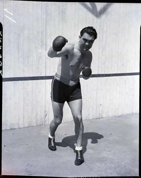 Framed Print : Max Schmeling Poses For The Camera Framed Print : Max Schmeling Poses For The Camera