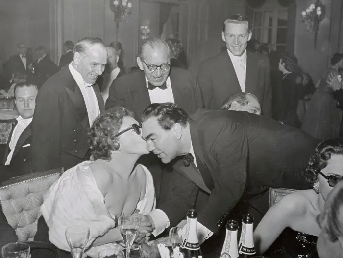 Framed Print : Max Schmelling Kissing Zarah Leander Framed Print : Max Schmelling Kissing Zarah Leander