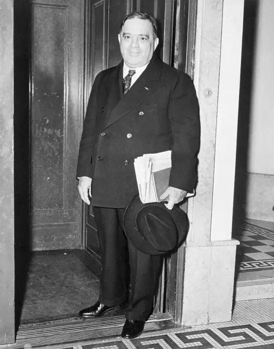 Framed Print : Mayor Fiorello Laguardia Enters Elevator Framed Print : Mayor Fiorello Laguardia Enters Elevator