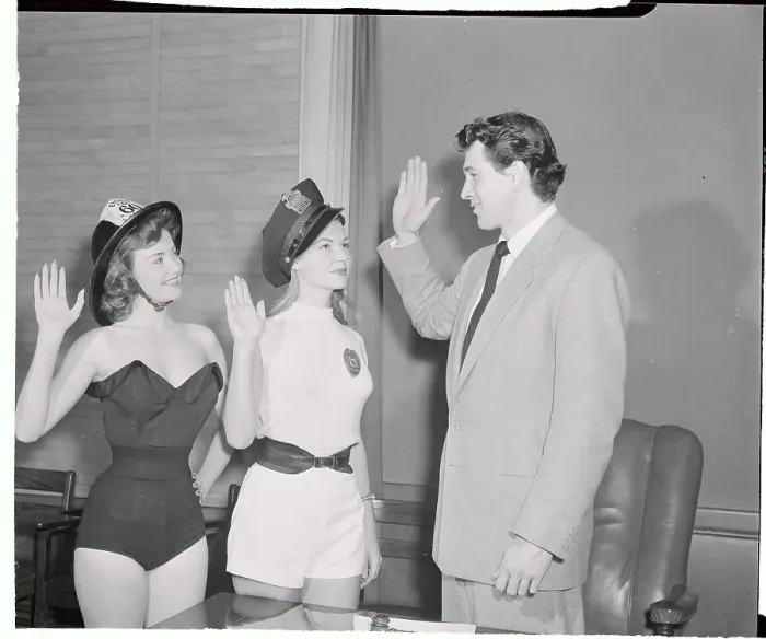 Framed Print : Mayor Rock Hudson Swearing in Police Chief