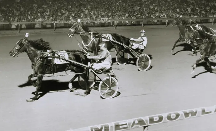 Framed Print : Meadowlands Harness Racing Framed Print : Meadowlands Harness Racing